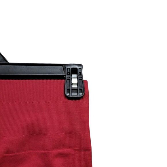 Lululemon Zone In Crop Size 6 Red‎ Seamless High Rise Yoga Leggings - Picture 16 of 16